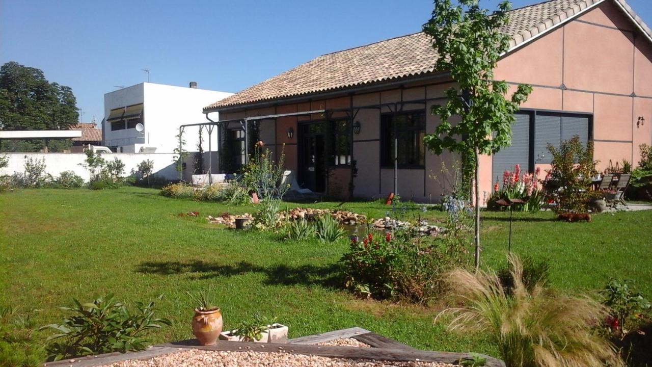 L Atelier Bed & Breakfast Casteljaloux Exterior photo