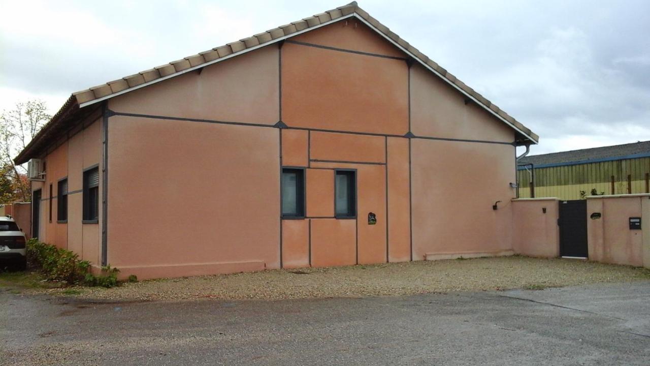 L Atelier Bed & Breakfast Casteljaloux Exterior photo